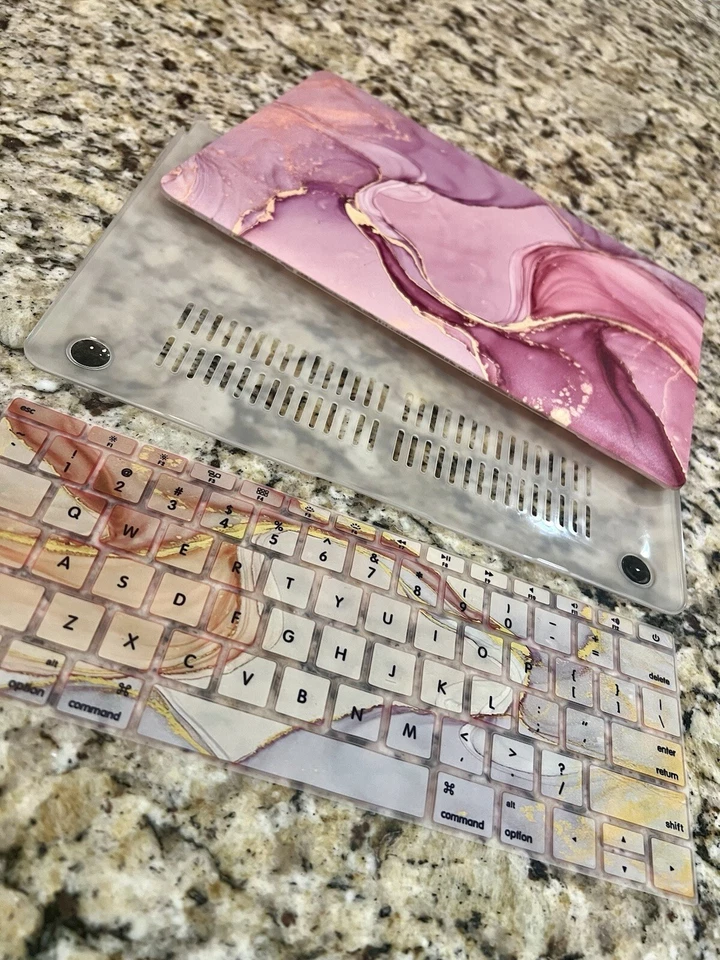 Cubierta rígida Mac Book de mármol rosa con cubierta de teclado de silicona decorativa Foto 1 de 4
