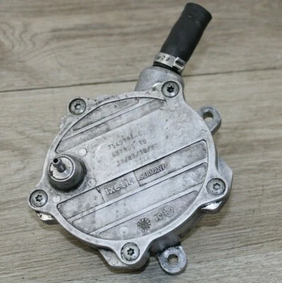 BMW E60 E53 E70 E65 E66 745I 745LI 750LI 750I 4.4 ДВИГАТЕЛЯ ВАКУУМНЫЙ НАСОС N62  - Изображение 1 из 4