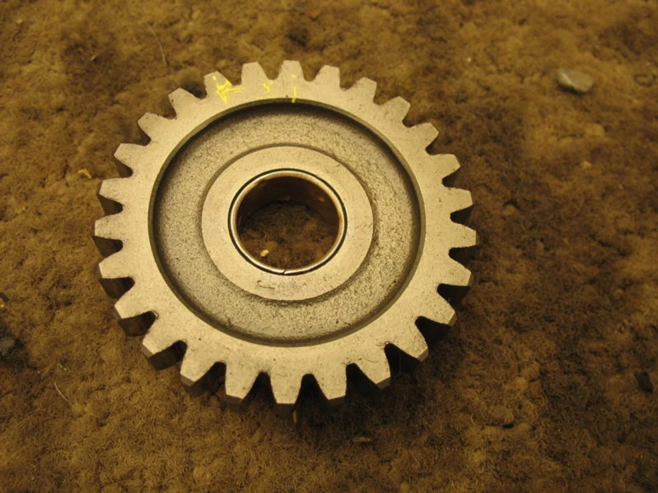 KICK START ENGRENAGEM OCIOSA 1983 83 SUZUKI SP100 SP 100 - Imagem 1 de 1