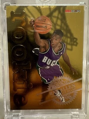 1996-97 NBA Hoops Ray Allen Bucks Gold Foil Insert Rookie  Milwaukee Bucks HOF - Image 1 of 2