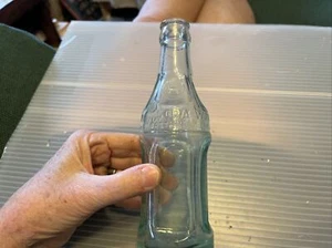 COCA COLA  SODA WATER HUNTINGTON WV 7 1/2” T (H) Embossed At The Neck. - Picture 1 of 6