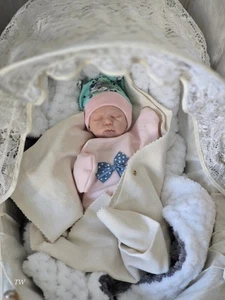 Silikonbaby Cuddle Petra Seiffert - Bild 1 von 4