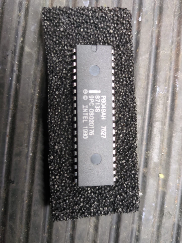 intel P8049AH 8-bit Mikroprozessor - Bild 1 von 1