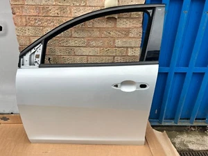 CHRYSLER YPSILON 2011 MK3 5 DOOR PANEL FRONT LEFT SIDE in SILVER 695/A /2011-ON - Picture 1 of 11