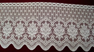 CORTINA DE ENCAJE CAFÉ/NIVEL, DISEÑO CESTA DE FLORES 24" CAÍDA, FONDO FESTONEADO - VENDIDO  Foto 1 de 4