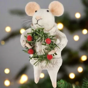 Primitive Country Christmas Felt Mouse w/ Wreath Ornament - Picture 1 of 3