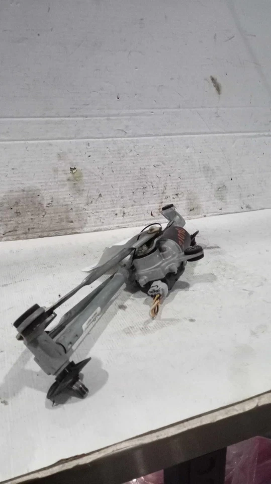 Nissan NV200 2016 motor limpiaparabrisas OEM 288103LM0A 138 k millas blanco Foto 1 de 4