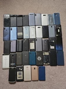 Lot Of 45 Android Smartphone Broken/parts.. As Is.. - Photo 1 sur 2
