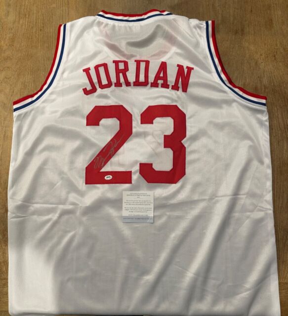 1998 NBA Champs Chicago Bulls Michael Jordan Signed Jersey - Swico