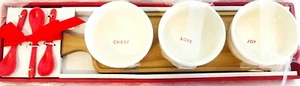 Hallmark Holiday Hostess Set 3 Ciotole Ceramica 3 Cucchiai Vassoio Legno NUOVO in Scatola Aperta - Foto 1 di 6