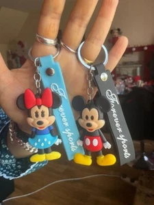 High Quality Disney Cute Mickey & Minnie Cartoon Car Cool Keychain Kids Gift - Picture 1 of 6