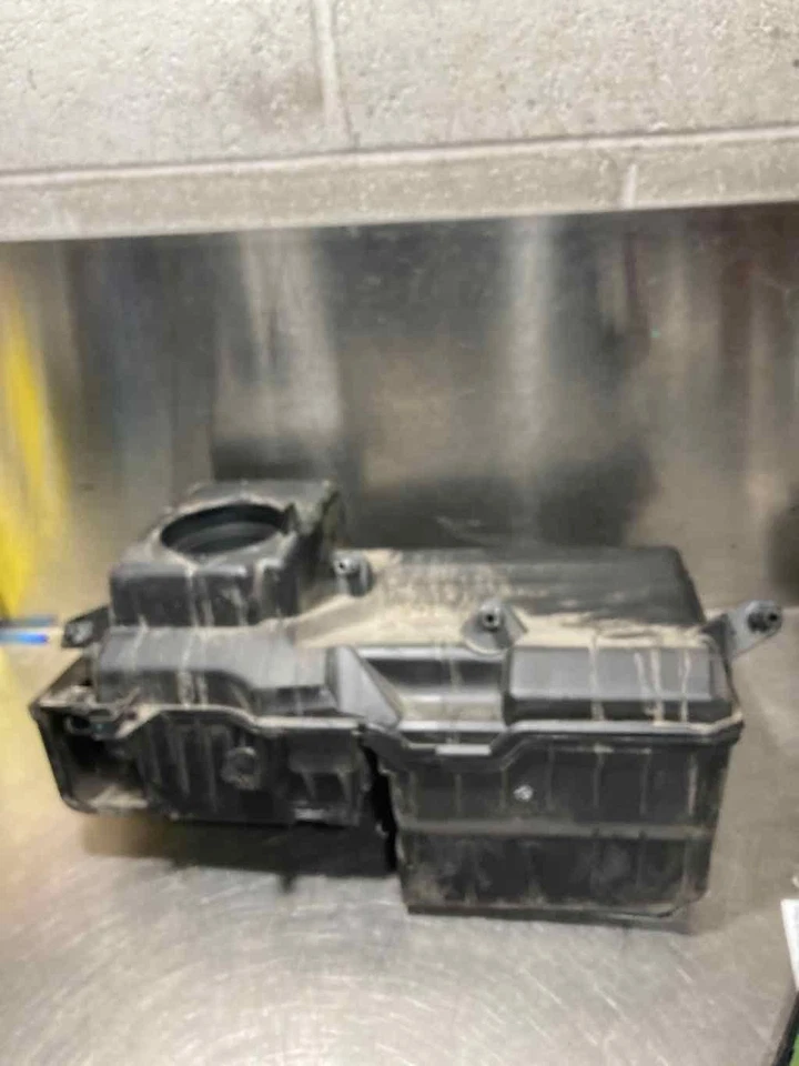 15 16 VOLVO XC60 Air Cleaner Foto 1 de 1