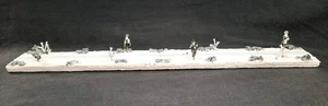 Z SCALE 24" DISPLAY DIORAMA -WINTER SNOW SCENE- FOR Z LOCOS & CARS - Picture 1 of 9