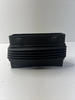 Manga de conducto de admisión de filtro de aire del lado izquierdo del conductor Maserati Quattroporte 14-19 OEM Foto 1 de 4