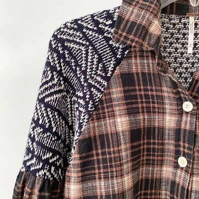 Camisa tejida de franela de gran tamaño Free People Fireside Nights marrón negra a cuadros talla M Foto 1 de 4