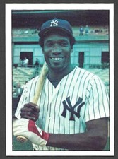 1975-1976 SSPC #439  Bobby Bonds  NEW YORK YANKEES / CALIFORNIA ANGELS  NM-MT  A