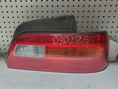 Luz trasera derecha pasajero sedán 4 puertas se adapta a 91-95 LEGEND 56886 Foto 1 de 4