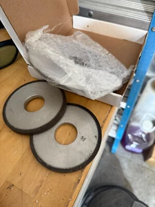 Diamond Grinding Wheels, 6" X 1/8" X 1-1/4" (2) 4x.2x1 1/4 " - Picture 1 of 3