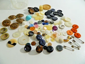 BUTTON SMALL LOT MIXED SIZES AND COLORS,PLASTIC BOX W/LID - Picture 1 of 10