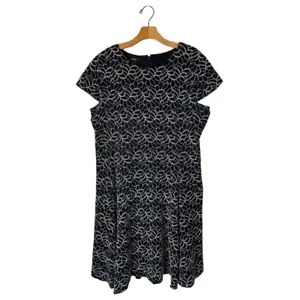 Alfani Dress Women 18 Black White Embroidered Short Sleeve Fit And Flare Career - Picture 1 of 9