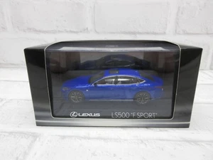 Modellino auto Lexus LS500 F Sport 1/43 blu metallizzato in miniatura nuovo - Foto 1 di 5