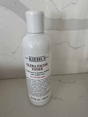 Тоник для лица Kiehl's Ultra — для всех типов кожи 8,4 жидк. унции 250 мл - Изображение 1 из 4