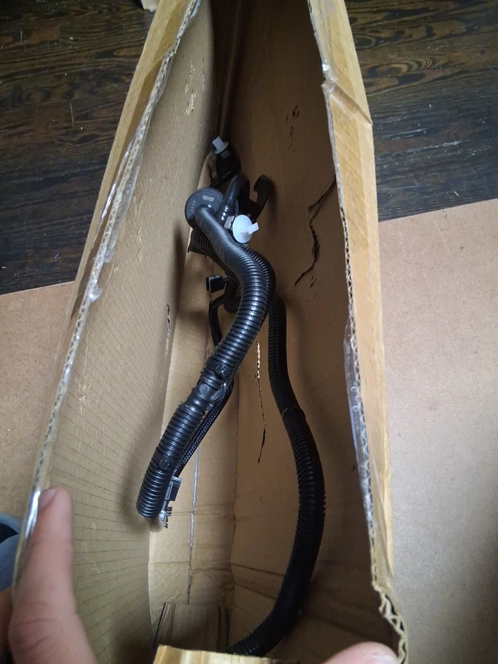 911-774 Dorman Purge Valve for Ford Escape Lincoln MKC 2015 - Image 1 of 2