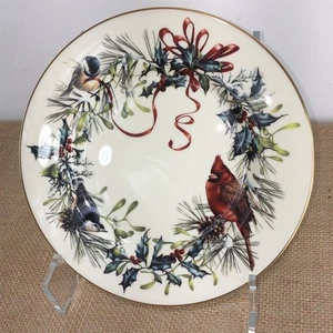 Lenox China Winter Greetings Salad Plate 8-1/8 in Diameter Wreath Cardinal USA - Picture 1 of 5