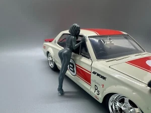 Sexy Modeling Girl Resin Figur im Maßstab 1:24 unbemalt - Bild 1 von 4