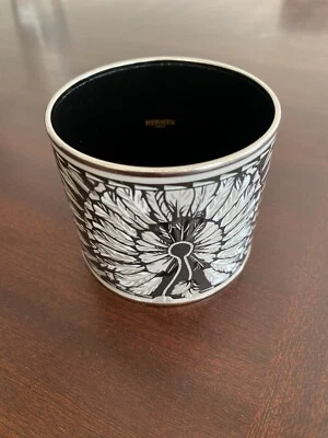 HERMES enamel Gray Feather Bangle - Image 1 of 4