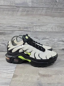 Nike Air Max Plus Shoes Youth Size 6Y White Black Volt Tuned Tn OG BV0047-100 - Picture 1 of 13