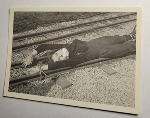 Vintage 1992 The Avengers Trading Card #54 The Perils of Emma Peel Cornerstone - Picture 1 of 3