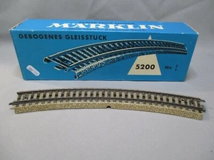AO198 MARKLIN BOITE DE 10 RAILS COURBES 5200 TRES BON ETAT - Imagen 1 de 5