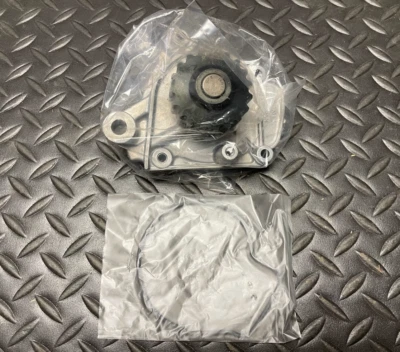 GMB Engine Water Pump - 135-1320 / 19200PO8004 - For Honda Civic & Civic del Sol - Image 1 of 4