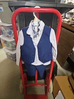 Conjunto de terno formal Van Heusen masculino 4 peças tamanho 4 colete azul, calça, camisa, gravata borboleta - Imagem 1 de 4