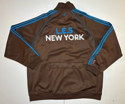 De Colección Rocawear Hombres Chaqueta de Pista Hip Hop Hype Jay-Z 2XL Cremallera Bolsillo Trasero Nylon Delantero Foto 1 de 4