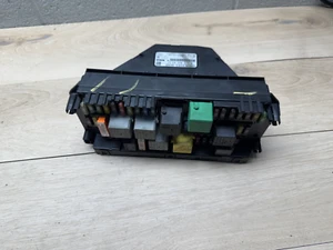 08-11 MERCEDES BENZ W204 C350 C300 C250 FRONT SAM FUSE BOX RELAY CONTROL MODULE - Picture 1 of 7