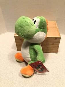 10 Zoll Super Mario Brothers Plüschtier Nintendo grün Yoshi Dinosaurier Spielzeug. Lizenziert. Neu mit Etikett - Bild 1 von 6