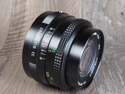 MC Vivitar 28 mm f2.8 EE Wide Angle MF Lens Konica AR mount or mirrorless macro - Image 1 of 4