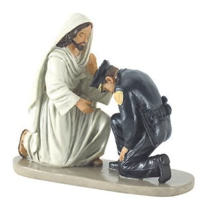 Praying Police Officer with Jesus 5 x 6 Resin Decorative Tabletop Figurine - Picture 1 of 1