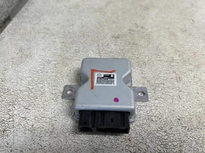 Módulo de control de bomba de combustible MAZDA CX-5 2024 número de pieza OEM PYFL18561 Foto 1 de 4