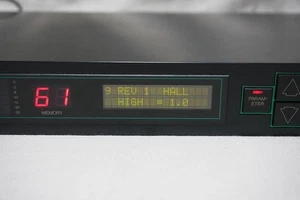 Yamaha SPX90 II Digital Multi-Effects Processor Good Working - Picture 1 of 2