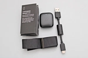 WHOOP WS40/WP40 4.0 Fitness Activity Tracker 5V-1A Schwarz 970-001-000- - Bild 1 von 10