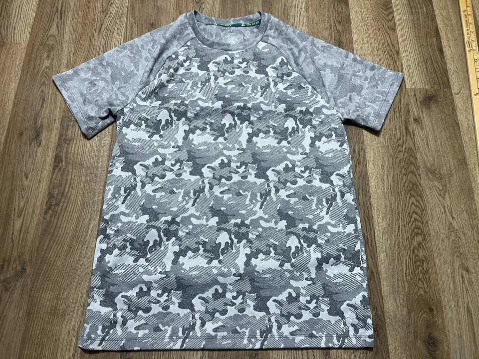 Tek Gear Shirt, Men's Size Small, Grey White, Camouflage, Athletic Wear - Image 1 of 4