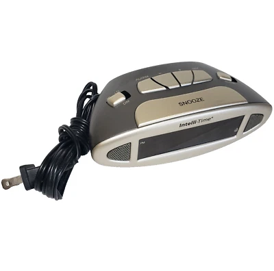 Reloj despertador eléctrico digital Intelli-Time Acu-Rite se establece instantáneamente 13027W1 Foto 1 de 4