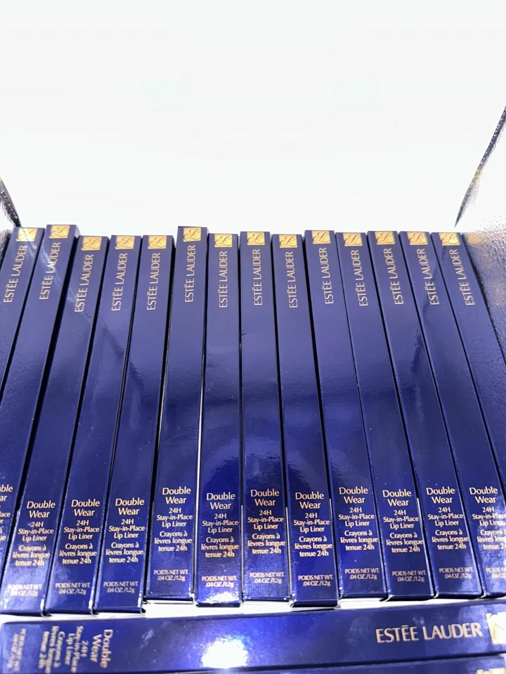 Estee Lauder Double Wear 24H Stay-In-Place Lip Liner  1.2G /0.04oz ( Your Picks) - Image 1 of 1