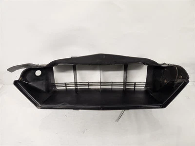 Центральный воздуховод бампера переднего радиатора 2017-2021 Acura NSX 71201-T6N-A00 - Изображение 1 из 4