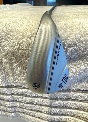 Cuña de arena TaylorMade Hi Toe 3 56 10 KBS Tour rígida alta Foto 1 de 4