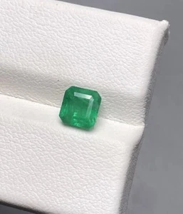 5.8MM MIND BLOWING 100% NATURAL COLOMBIAN EMERALD - Picture 1 of 3