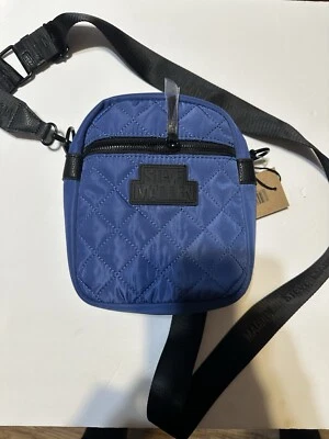 Bandolera Steve Madden Acolchada Azul Nueva con Etiquetas Precio de venta sugerido por el fabricante 68 USD Foto 1 de 4